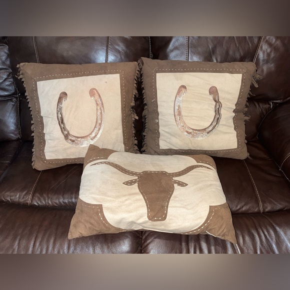 Rustic Pillow Set - Picture 2 of 4